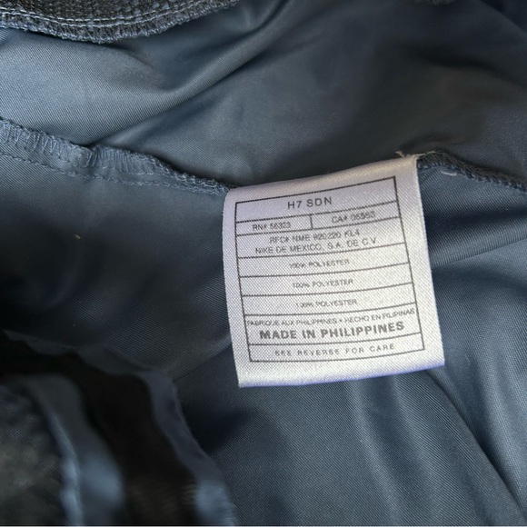 Nike Golf Zip Up Jacket - Picture 7 of 7